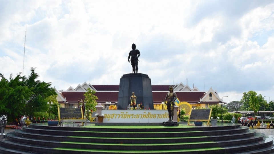 Phraya Phichai Dap Hak Memorial