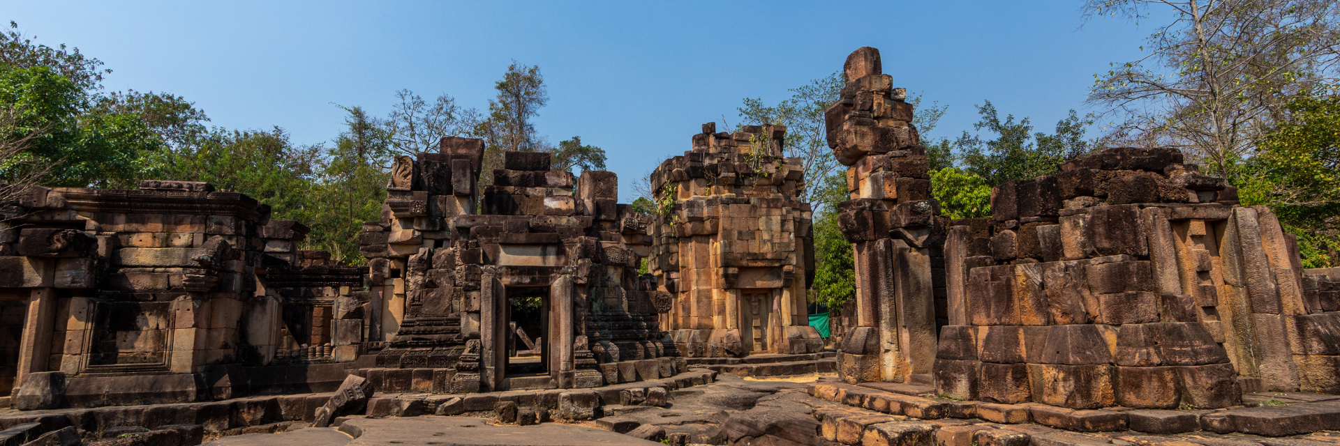 3 Interesting Castles, Surin