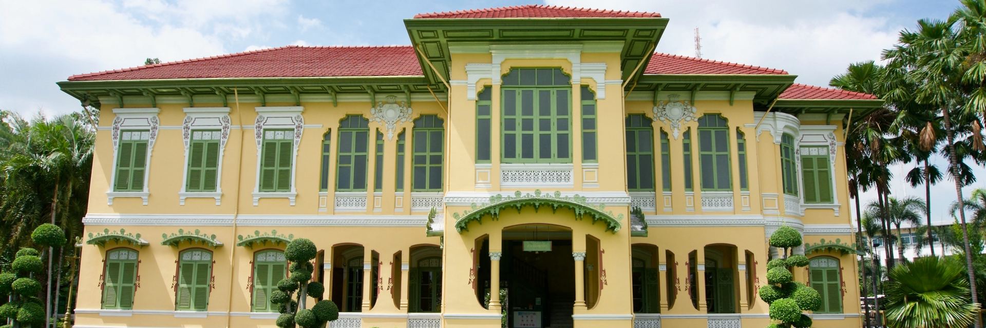 3 Royal Palaces to Get Hand-on Historic Experience