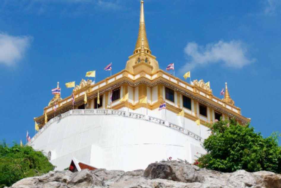 Top 5 Must-visit Temples in Bangkok once in a Lifetime!