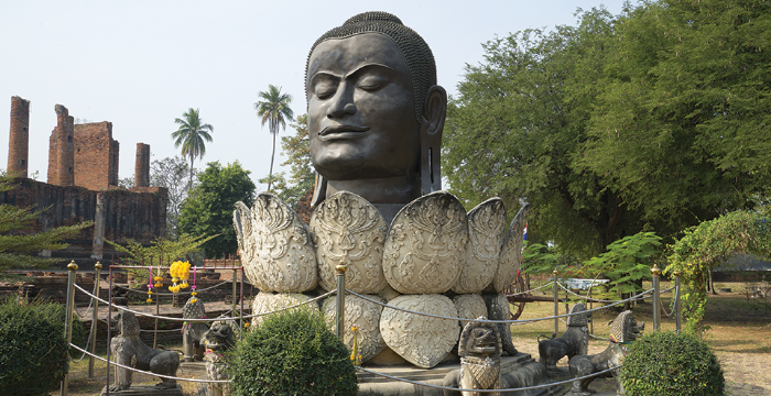 วันเดย์ทริปเสริมบุญ พาทัวร์ไหว้พระ 9 วัดดัง ที่อยุธยา