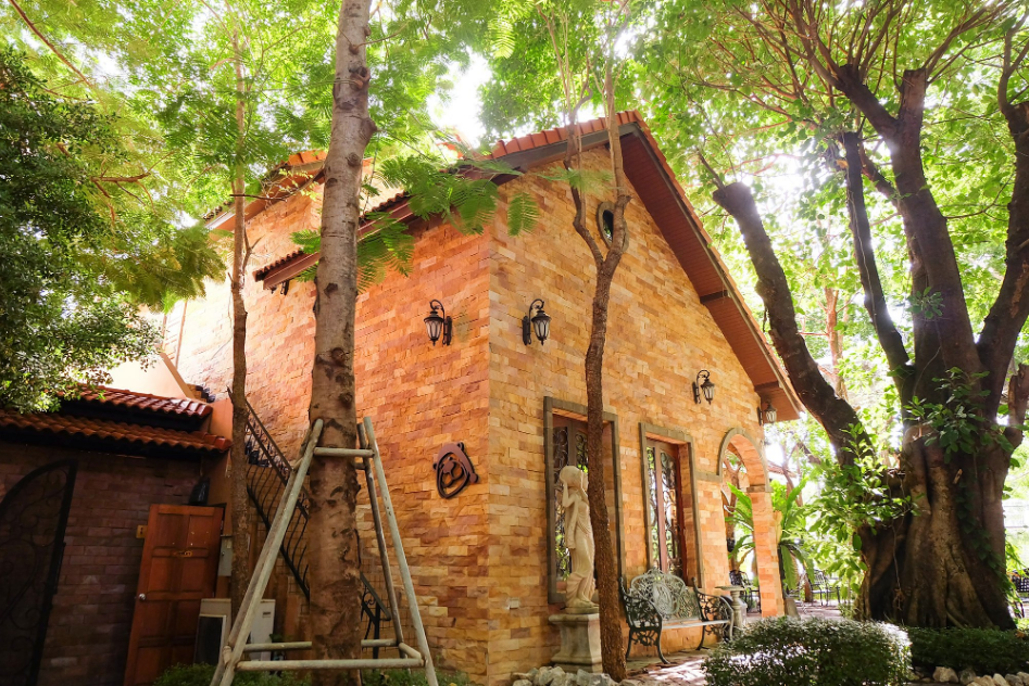 Leave the busy life behind…and enjoy the slower rhythm in Nakhon Sawan